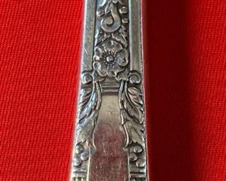 34pc Simeon L & George H Rogers Jasmine Silver Plate Flatware Set Silverware Case: 3x15x10.5in