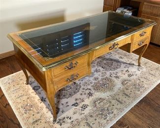 Antique Leather Top Brass Trim Writing Desk 30.5x71x36in HxWxD