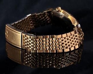 1952 Omega Seamaster 344 Bumper Automatic Ref# 2494-4 Size 2657 SC 36mm JUMBO Case Back Face