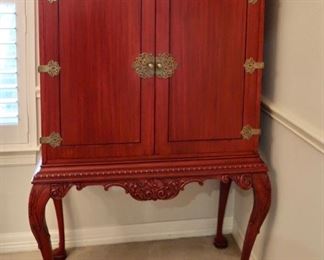Sideboard Cabinet - has great storage!
