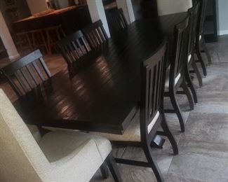Farm Style Dining Table & Chairs 