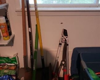 Yard Tools 