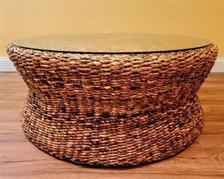 Round wicker magazine table with contoured glass top #36