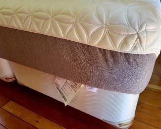 SPLIT-BOX Queen Memory Foam bed $190 or bid #62