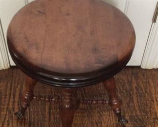 Antique
Piano Stool
Wood
Ball & Claw Feet
Excellent Refinished Condition
