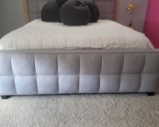 KING SIZE PILLOW TOP MATTRESS SET