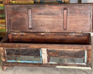 Rustic Reclaimed Wood Storage Chest Trunk Multicolor Distressed Wood 17 x 46 x 15.5in HxWxD