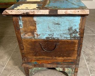 Rustic Reclaimed Wood Storage Chest Trunk Multicolor Distressed Wood 17 x 46 x 15.5in HxWxD