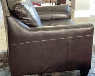 Lane Dundee Chair & Ottoman Leather Blend Transitional Chair: 36 x 43 x 39in <BR>Ottoman: 18 x 34 x 23in HxWxD
