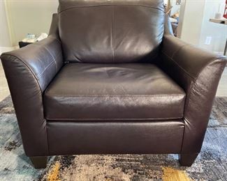 Lane Dundee Chair & Ottoman Leather Blend Transitional Chair: 36 x 43 x 39in <BR>Ottoman: 18 x 34 x 23in HxWxD