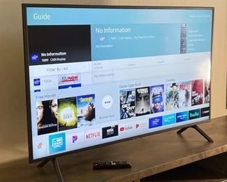 Samsung 50in UHD 4k Smart TV UN50RU7100FXZA 28.5 x 44.5in