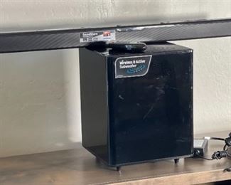 2pc Samsung Soundbar & Subwoofer HW-F550 Wireless Sub 46in soundbar
