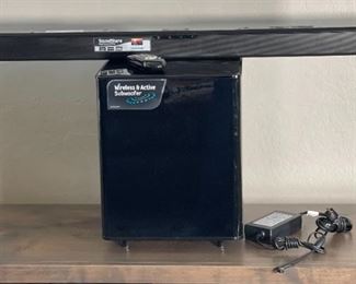 2pc Samsung Soundbar & Subwoofer HW-F550 Wireless Sub 46in soundbar