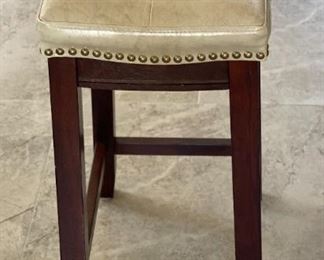 4pc Linon Allure Counter Stools 26x17x12in HxWxD