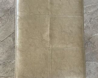 4pc Linon Allure Counter Stools 26x17x12in HxWxD