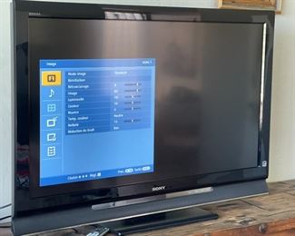 Sony 46in 1080p LCD TV KDL-46S4100 TV 31 x 44.5 x 12in HxWxD