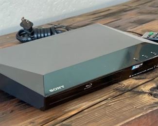 Sony BDP-S3100 Blu-Ray DVD Player
