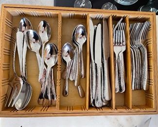 Partial Reed & Barton Stainless Flatware Hammered 58pc