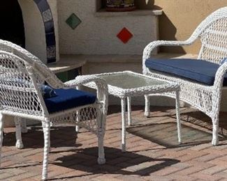 4pc All Weather Wicker Loveseat Chairs & Table Loveseat: 34 x 51 x 24in HxWxD