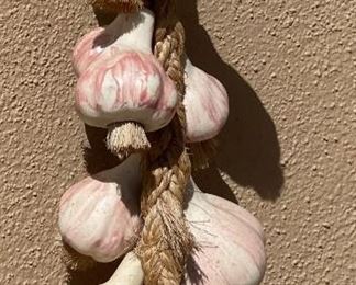 Ceramic Garlic 16in long