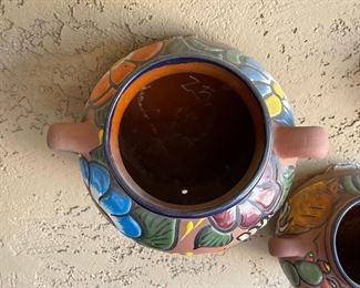 4pc Wall mounted Mexican pots Largest: 10 x 11 x 7in HxWxD