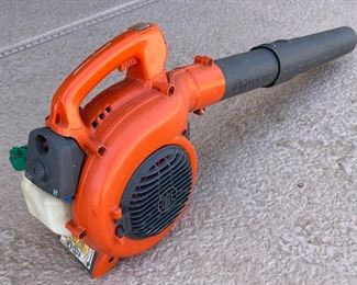 Husqvarna 125B Gas Leaf Blower 36 inches long