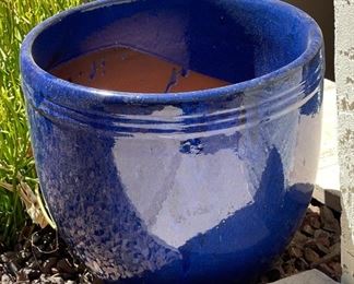 Ceramic Pot/Planter 14 x 16in diameter