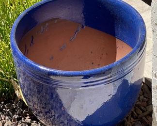 Ceramic Pot/Planter 14 x 16in diameter