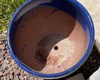 Ceramic Pot/Planter 14 x 16in diameter