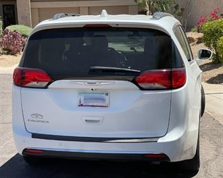 2019 Chrysler Pacifica Touring L Mini Van