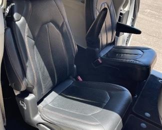 2019 Chrysler Pacifica Touring L Mini Van