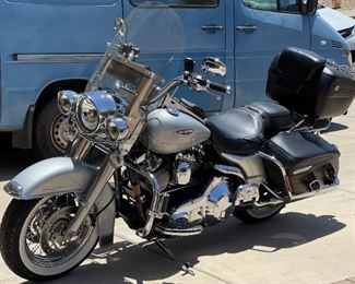 2005 Harley Davidson FLHRCI Road King Classic