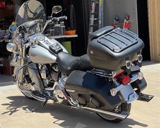 2005 Harley Davidson FLHRCI Road King Classic