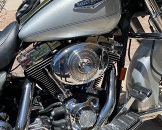 2005 Harley Davidson FLHRCI Road King Classic