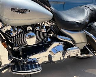 2005 Harley Davidson FLHRCI Road King Classic