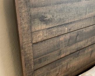 Queen Crown Mark Rustic Panel Wood Bed w/ Revive mattress Frame: 57.5 x 64 x 83.5in<BR>Mattress: 60 x80in