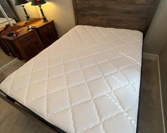 Queen Crown Mark Rustic Panel Wood Bed w/ Revive mattress Frame: 57.5 x 64 x 83.5in<BR>Mattress: 60 x80in