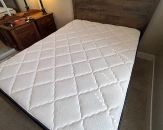 Queen Crown Mark Rustic Panel Wood Bed w/ Revive mattress Frame: 57.5 x 64 x 83.5in<BR>Mattress: 60 x80in