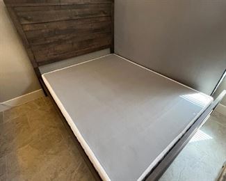 Queen Crown Mark Rustic Panel Wood Bed w/ Revive mattress Frame: 57.5 x 64 x 83.5in<BR>Mattress: 60 x80in