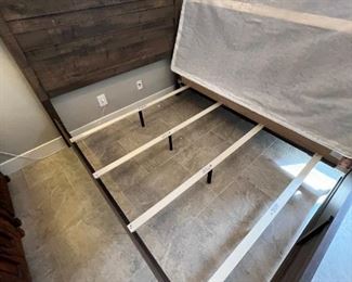 Queen Crown Mark Rustic Panel Wood Bed w/ Revive mattress Frame: 57.5 x 64 x 83.5in<BR>Mattress: 60 x80in