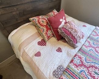 Queen Crown Mark Rustic Panel Wood Bed w/ Revive mattress Frame: 57.5 x 64 x 83.5in<BR>Mattress: 60 x80in