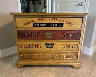 Wilson vegetable Farmhouse 4-Drawer Dresses 30.25x36x18in HxWxD