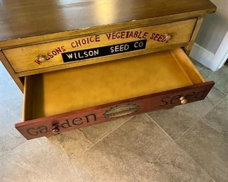 Wilson vegetable Farmhouse 4-Drawer Dresses 30.25x36x18in HxWxD