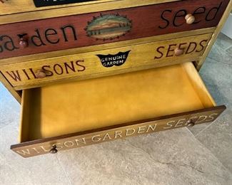 Wilson vegetable Farmhouse 4-Drawer Dresses 30.25x36x18in HxWxD