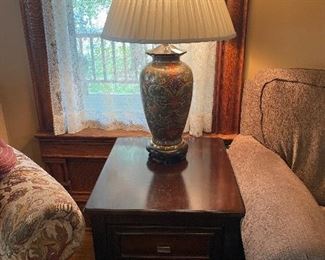 End table, table lamp