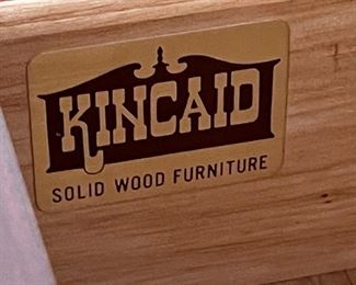 Kincaid Queen Anne China Cabinet 86 x 56 x 18in HxWxD