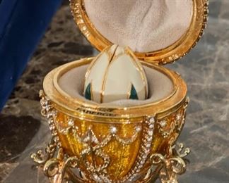 Faberge Imperial Egg Rosebud Egg Authentic Egg: 3 x 2.25in