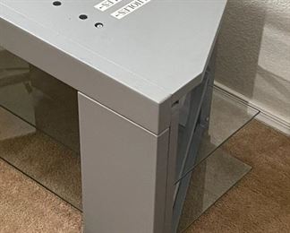 Contemporary TV Stand 20 x 43 x 21in HxWxD