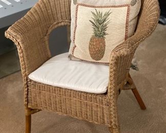 1pc Wicker Rattan chair 33 x 30 x 24in HxWxD