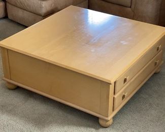 Ethan Allen Natural Maple Coffee Table With Storage. 15.5 x 38 x 38in HxWxD